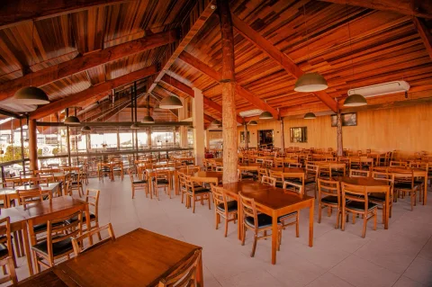 Ambiente do Choppão Cristal em Lins